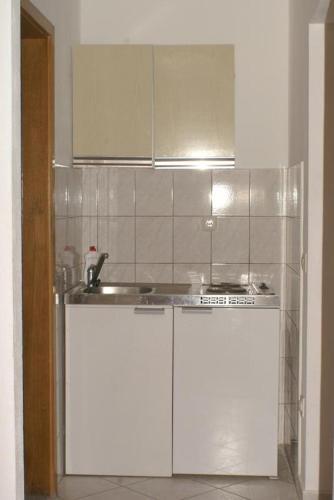 Apartments By The Sea Orij, Omis - 2810