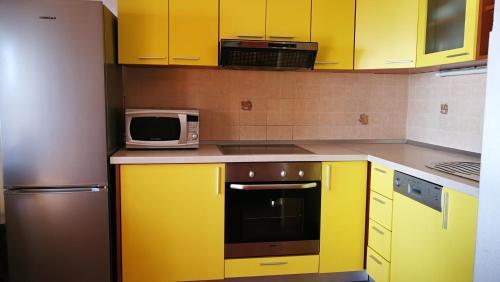 Apartments With A Parking Space Mali Rat (Omis) - 15262