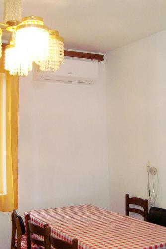 Apartments By The Sea Mali Rat (Omis) - 2811