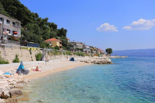 Apartments By The Sea Mali Rat (Omis) - 2811