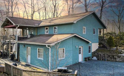 Grandfather Lodge - Incredible Views, Amazing Location