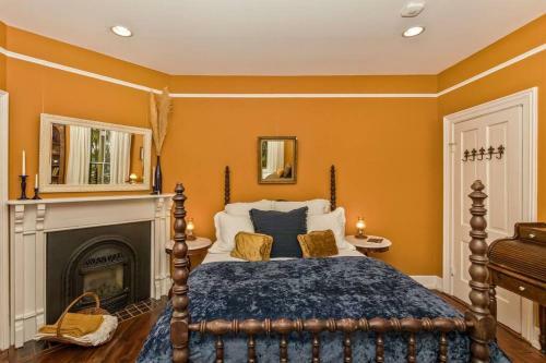 Award Winning Cottage In Montford *2 Blks Downtown