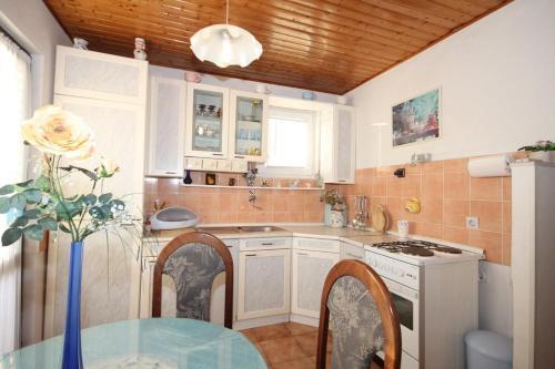 Apartments By The Sea Orij, Omis - 7534