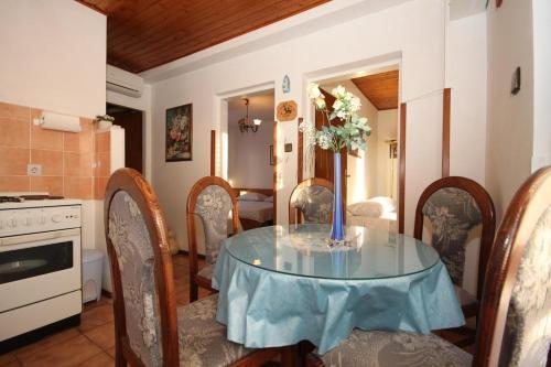 Apartments By The Sea Orij, Omis - 7534
