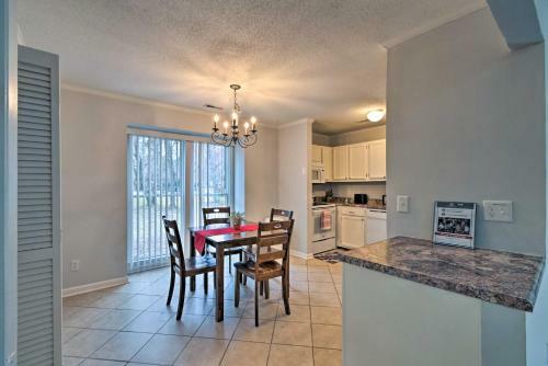 Pet-friendly Fayetteville Escape With Grill!