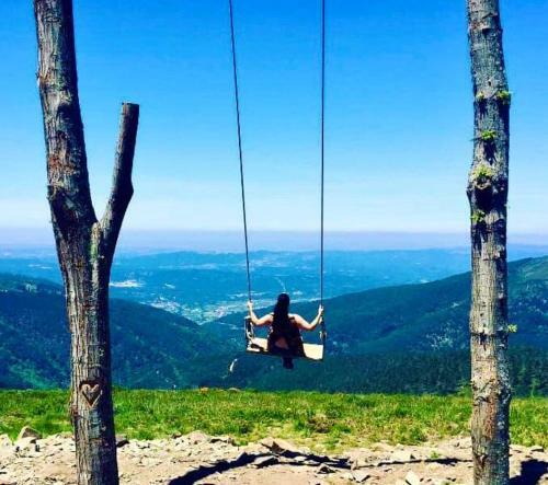 Chez Louise: Onde A Serra Beija O C�u
