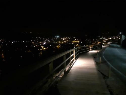 Chez Louise: Onde A Serra Beija O C�u