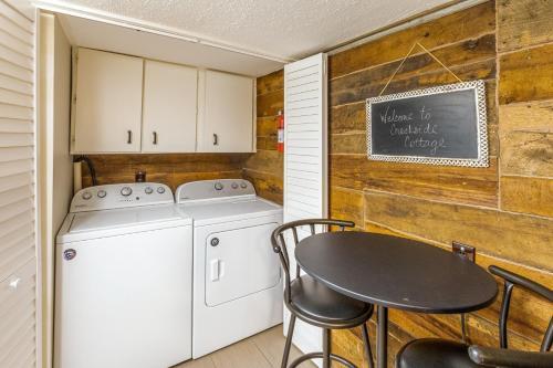 Creekside Cottage