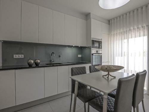 Apartamento Edf Loul� Sol - Free Aircon - By Bedzy