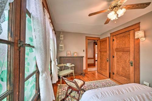 Classy Colonial House With Furnished Sunroom!