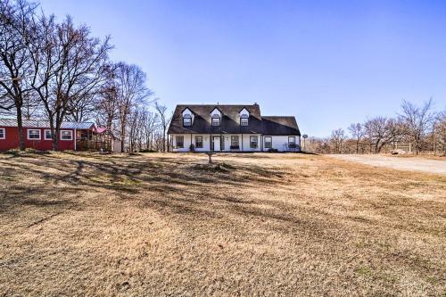 Broken Arrow Country Home Patio On About 2 Acres