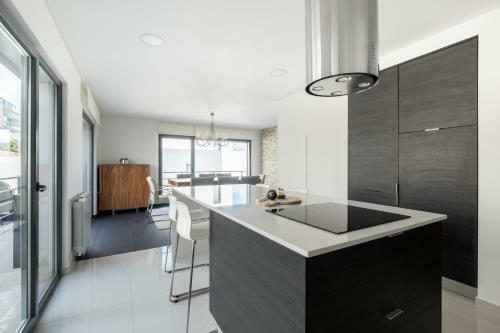 Stunning Villa Areia Branca With Sea View