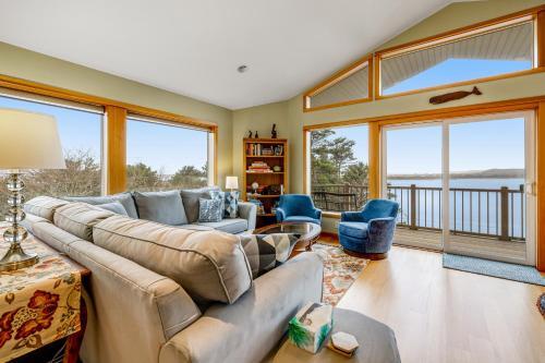 Escape To The Cape