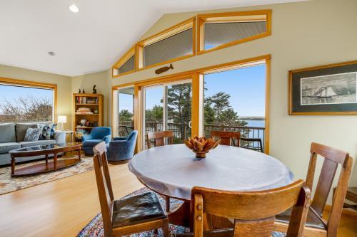 Escape To The Cape