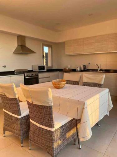 Apartamento La Vaguada - Amplio Y Luminoso Depto C�ntrico