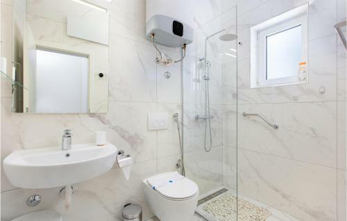 Amazing Home In Zestilac With 2 Bedrooms
