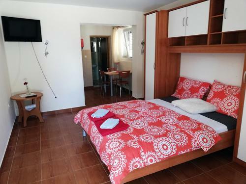 Danyja Apartments