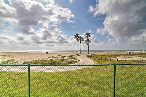 Apartamento Beachside Getaway With Pool - Step-free Access!