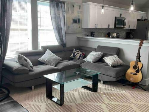 Master Bedroom Suite In A Shared House Near Downtown Dallas