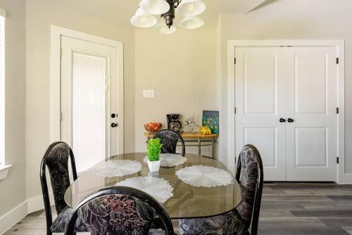 Master Bedroom Suite In A Shared House Near Downtown Dallas