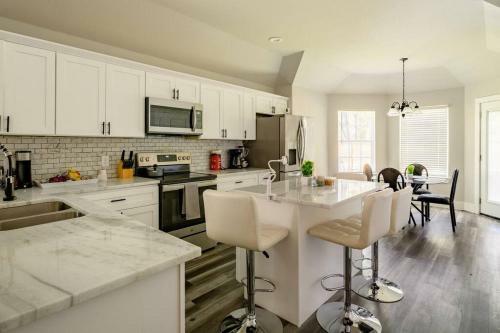 Master Bedroom Suite In A Shared House Near Downtown Dallas