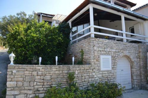 Apartments By The Sea Necujam, Solta - 16885