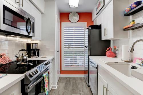 Apartamento Cozy West End Retreat For Two - 11 Condo