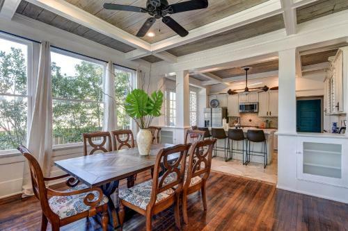 Galveston Full Of Charm! Just Two Blocks From Beach