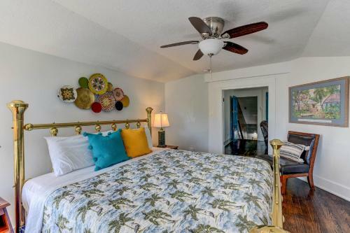 Galveston Full Of Charm! Just Two Blocks From Beach