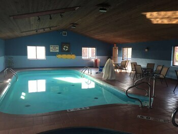 Bellevue Hotel And Suites