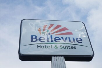 Bellevue Hotel And Suites