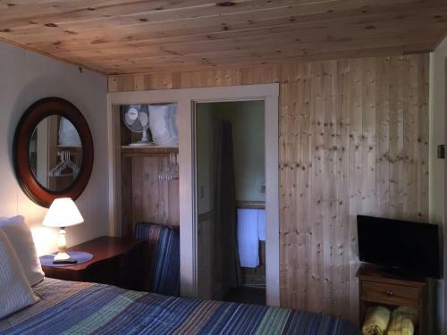 Valley Brook Cottages And Cabins