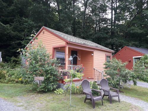 Valley Brook Cottages And Cabins