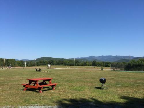 Valley Brook Cottages And Cabins