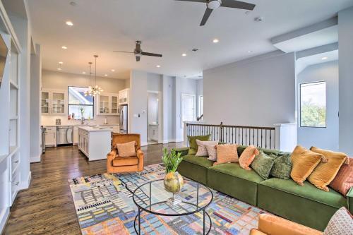 Bright And Airy Houston Townhome About 3 Mi To Dtwn