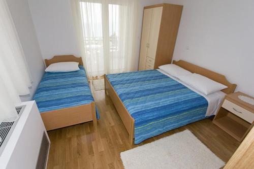 Apartments By The Sea Igrane, Makarska - 17292