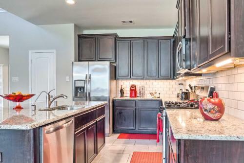 Quiet Rosenberg Home With Yard Less Than 4 Mi To Dtwn