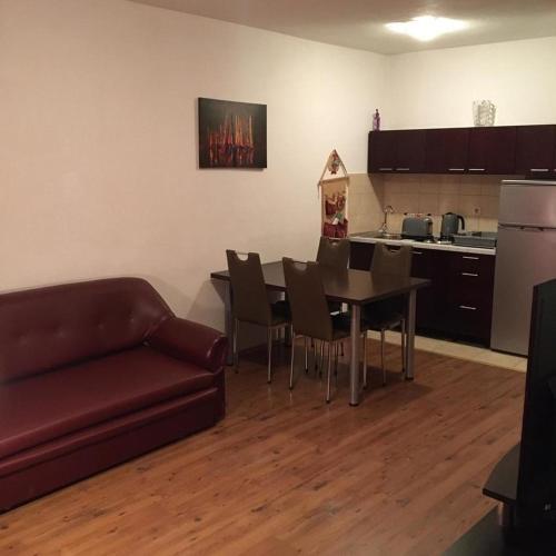 Apartments By The Sea Igrane, Makarska - 18405