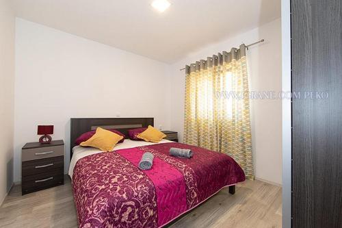 Apartments By The Sea Igrane, Makarska - 18405