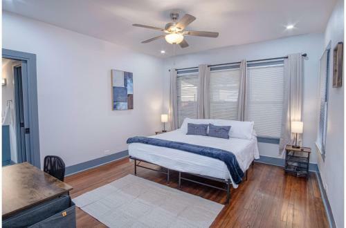 Vibrant Fully Gated 2br2ba 4 Mins From Downtown