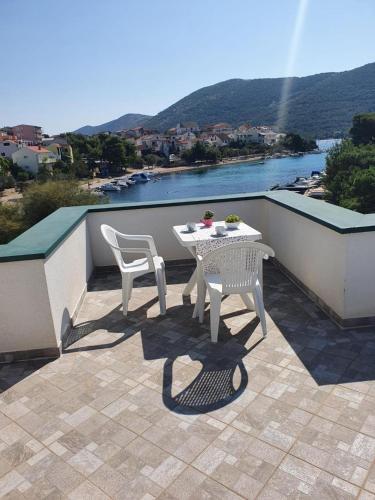 Apartmani Ljubi?