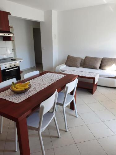 Apartmani Ljubi?