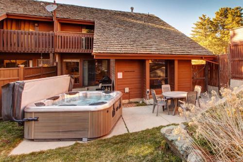 East Mountain Paradise