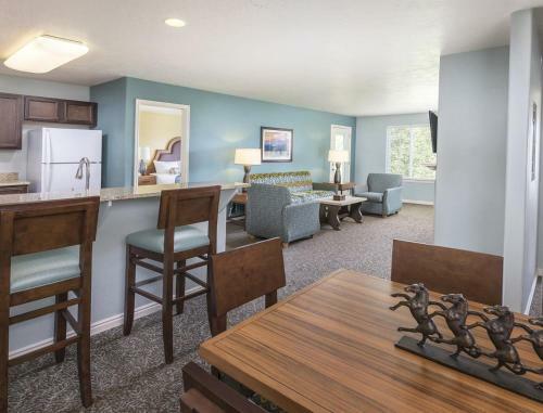 Apartamento Great Mountain Relaxation In Midway Resort Condos