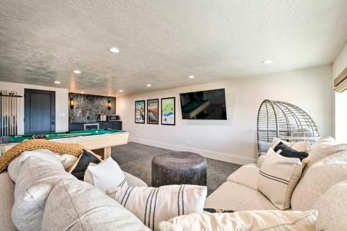 Orem Getaway Luxury Mid-century Masterpiece!