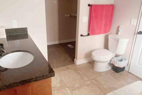 Modern 7 Bedroom 4 Bathroom Home Tooele 16 Guests
