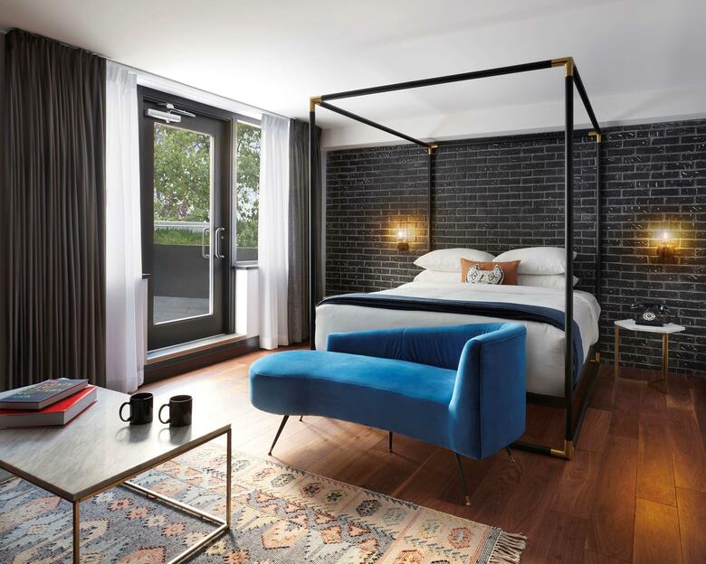 Comfort Hotel Downtown