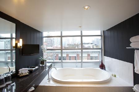 Opus Hotel - Executive Suite