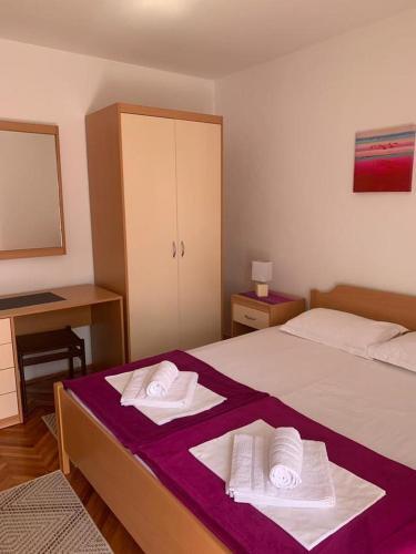 Apartments With A Parking Space Gradac, Makarska - 18315