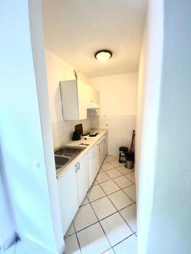 Apartments With A Parking Space Gradac, Makarska - 18315